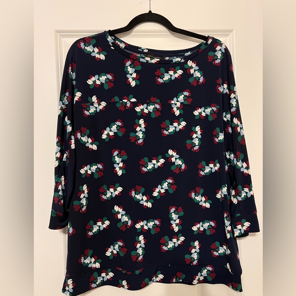 Banana Republic Navy Floral Long Sleeve Top